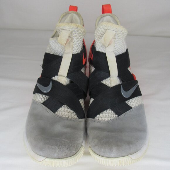 Nike LeBron SOLDIER  Basketball Shoes Men\'s 10.5 AO4054-102 main image 8